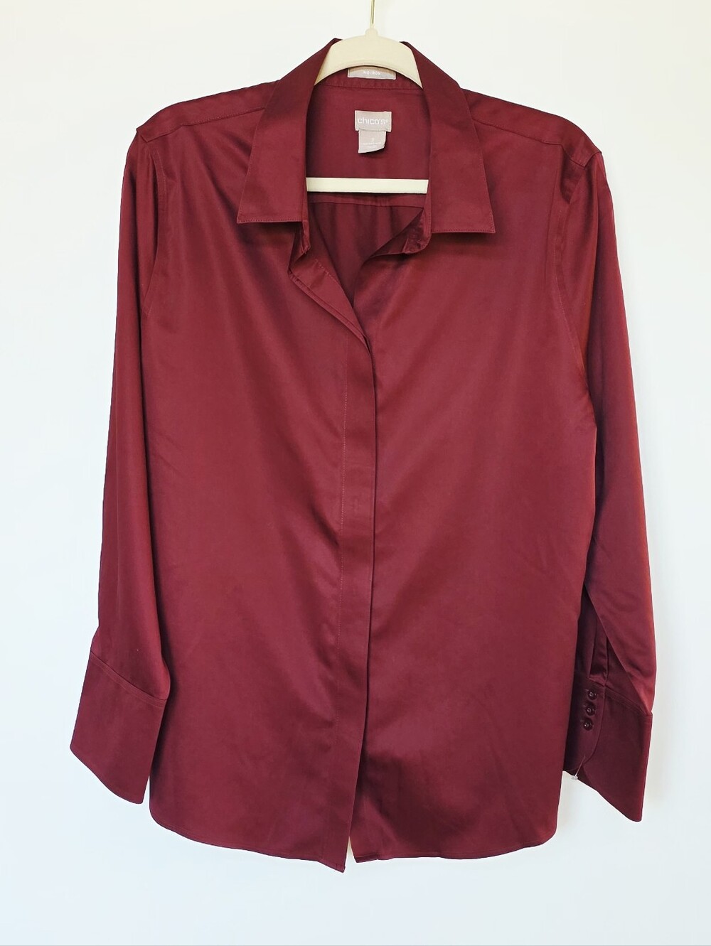 Chico's Non Iron Career Wear Burgundy Long Sleeve Button-Up Shirt Women's Size 3